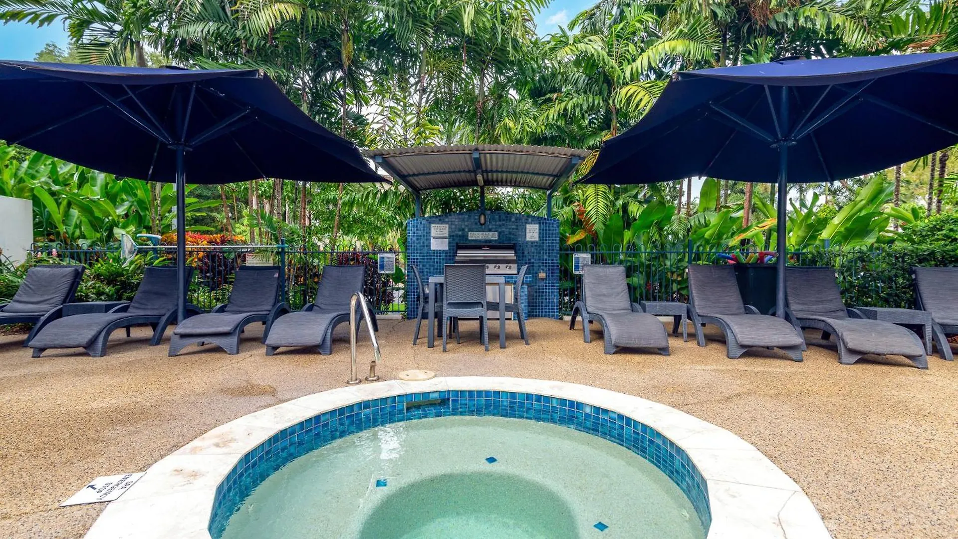 Meridian At Port Douglas - Adults Only Aparthotel